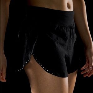 Fast and Free High-Rise Short 2" Airflow